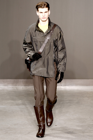 Louis Vuitton / - 2010-2011